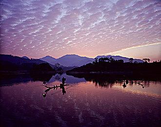 Capcom多人射击游戏《恐龙浩劫》2023年发售